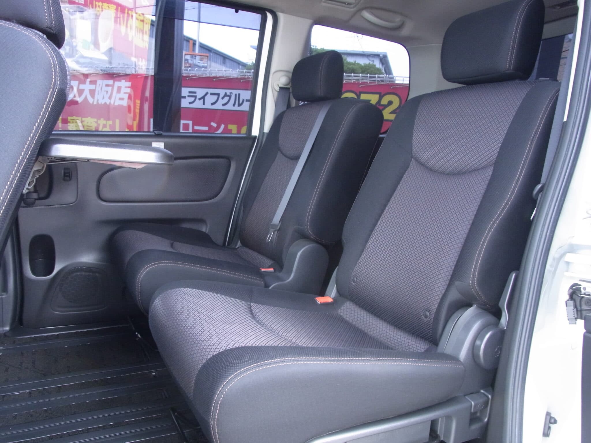 Serenaセレナハイウェイスターs Hvエアロモード 特別 審査なし自社ローンのカーライフ大阪