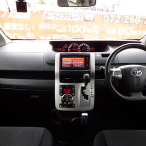 VOXY　ヴォクシー　ZS　煌　【特別仕様車グレード】