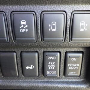 ELGRAND　エルグランド　ハイウェイスタープレミアム　４WD　【総合評価優良車】