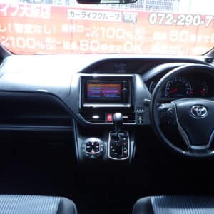 VOXY　ヴォクシー　ZS