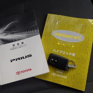 PRIUS　プリウス　Sツーリングセレクション　《ユーザー買取車》