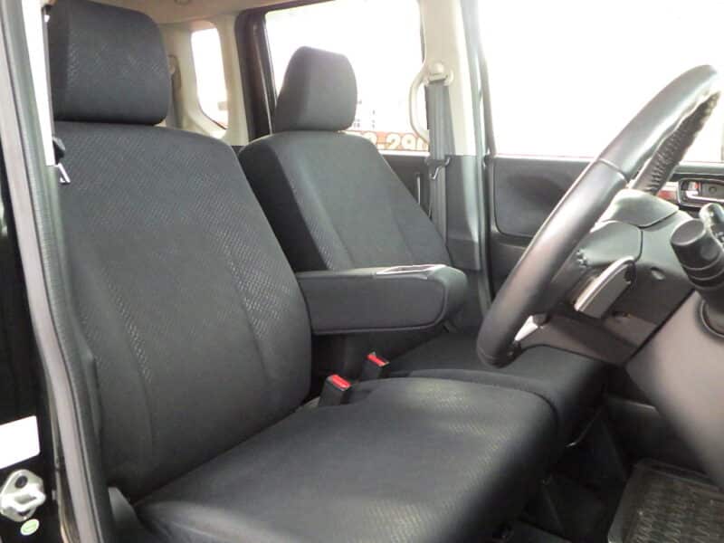 N-BOX カスタム G ターボパッケージ