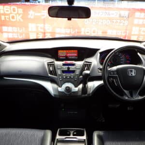 オデッセイ　アブソルート　《ユーザー買取車》