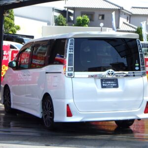 ヴォクシー　ZS