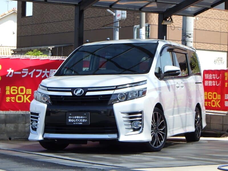 ヴォクシー　ZS