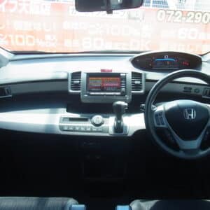 フリード　ハイブリッド　ジャストセレクション　《ユーザー買取車》