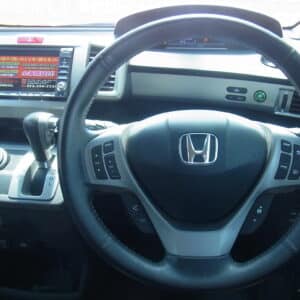 フリード　ハイブリッド　ジャストセレクション　《ユーザー買取車》