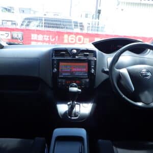 セレナ　ライダーブラックライン　ZZ　S-HV　【総合評価優良車】　