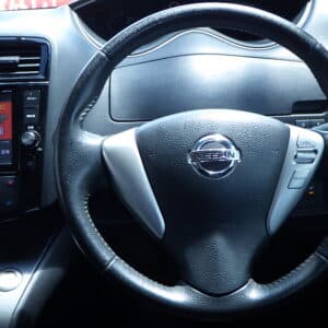 セレナ　ライダーブラックライン　ZZ　S-HV　【総合評価優良車】　