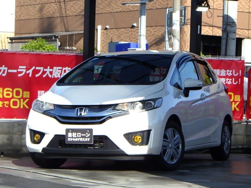 フィット　ハイブリッド　Lパッケージ　《ユーザー買取車》
