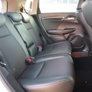 フィット　ハイブリッド　Lパッケージ　《ユーザー買取車》