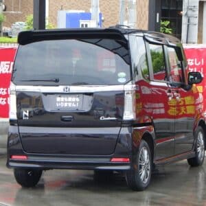 N-BOX　カスタム　G　Lパッケージ　《ユーザー買取車》