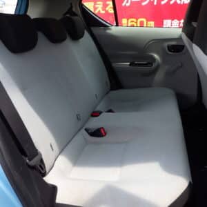 アクア　L　《ユーザー買取車》