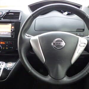 セレナ　ハイウェイスター　S-HV　【総合評価優良車】