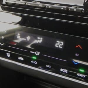 シャトル　ハイブリッド　【総合評価優良車】