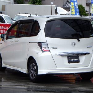 フリード　ハイブリッド　ジャストセレクション　《ユーザー買取車》