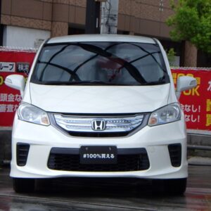フリード　ハイブリッド　ジャストセレクション　《ユーザー買取車》