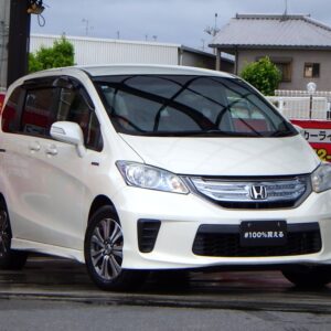 フリード　ハイブリッド　ジャストセレクション　《ユーザー買取車》