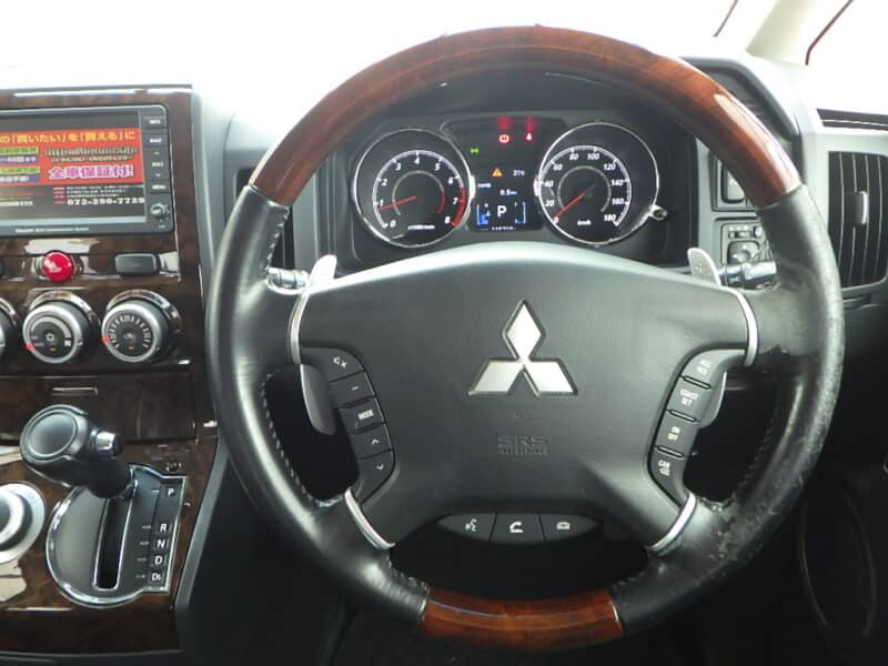 デリカD:5 シャモニー 4WD