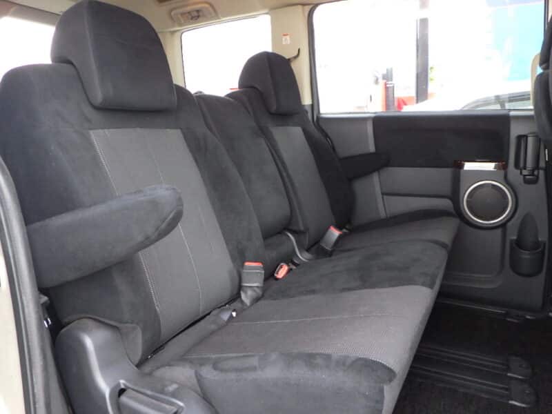 デリカD5 ローデスト Gパワーパッケージ 4WD