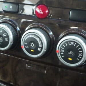 デリカD5　ローデスト　Gパワーパッケージ　4WD