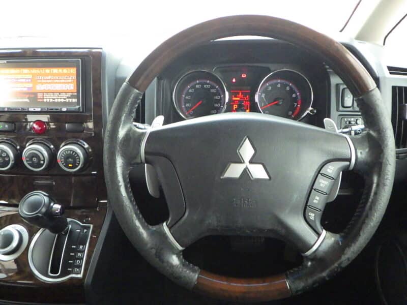 デリカD5 ローデスト Gパワーパッケージ 4WD