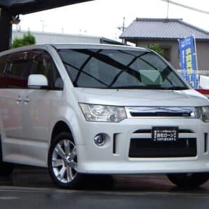 デリカD5　ローデスト　Gパワーパッケージ　4WD