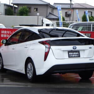 プリウス　S　【総合評価優良車】