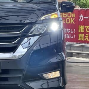 セレナ　ハイウェイスター　Vセレクション