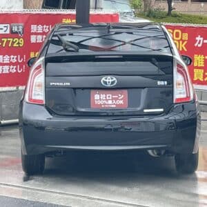 プリウス　S