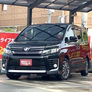 ヴォクシー　ZS