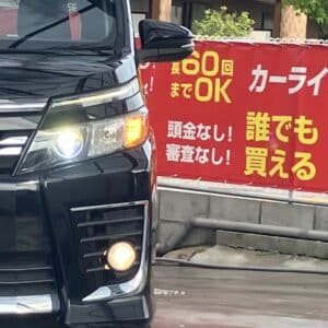 ヴォクシー　ZS