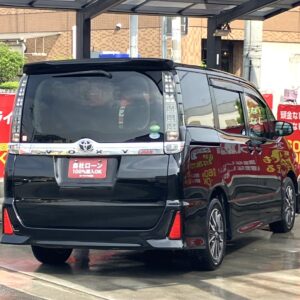 ヴォクシー　ZS
