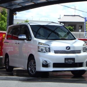 ヴォクシー　ZS　煌　【総合評価優良車】　～7人乗りtype～