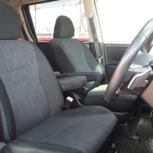 ヴォクシー　ZS　煌　【総合評価優良車】　～7人乗りtype～