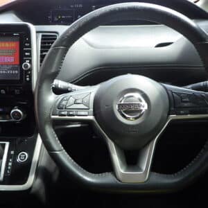 セレナ　ハイウェイスター　Vセレクション　【総合評価優良車】