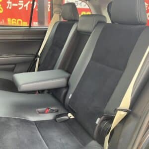 カローラフィールダー　HV　G エアロツアラー　W×B　【特別仕様車グレード】