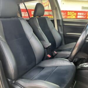 カローラフィールダー　HV　G エアロツアラー　W×B　【特別仕様車グレード】