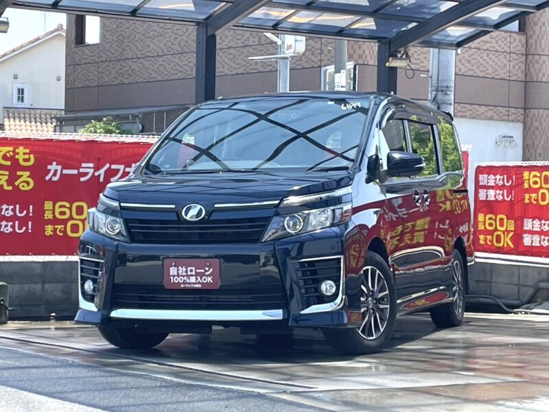 ヴォクシー　ZS