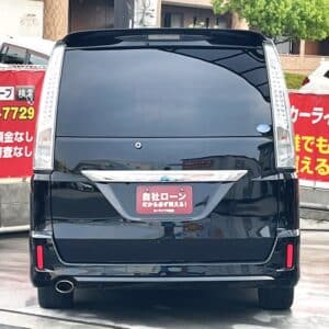 セレナ　ライダーパフォーマンススペックブラックラインS-HV　【ユーザー買取車】