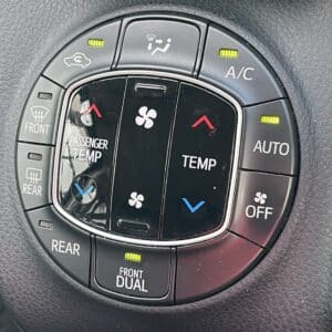 ヴォクシー　ZS　【総合評価優良車】