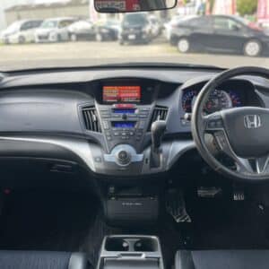 オデッセイ　アブソルート　【総合評価優良車】