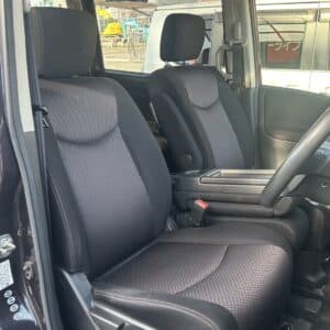 セレナ　ハイウェイスター　Vセレクション　【総合評価優良車】《特別仕様車グレード》