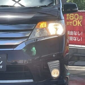 セレナ　ハイウェイスター　Vセレクション　【総合評価優良車】《特別仕様車グレード》