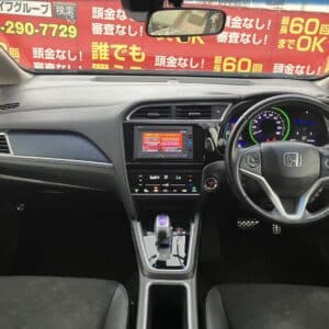 シャトル　ハイブリッドX