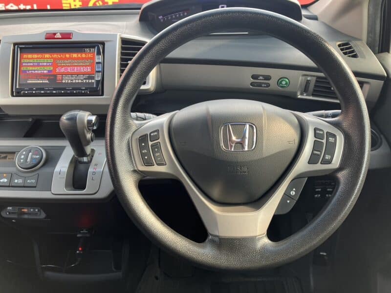 フリード ハイブリッド ジャストセレクション