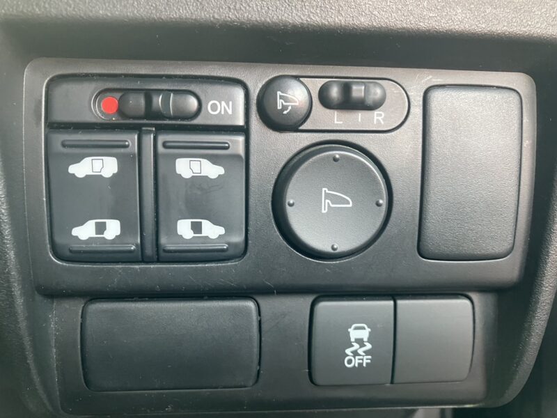 フリード ハイブリッド ジャストセレクション