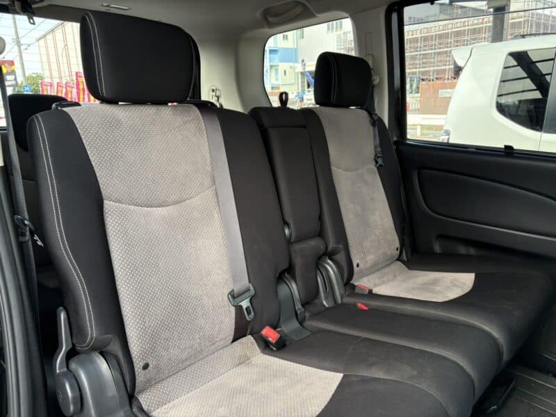 セレナ ライダー ブラックライン S-HV 【総合評価優良車】