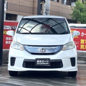 フリード　ハイブリッド
