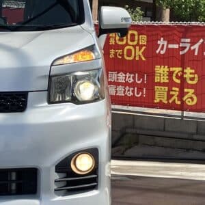 ヴォクシー　ZS